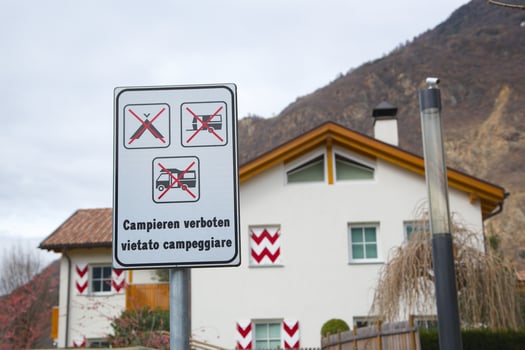 Indication - camping forbidden photo