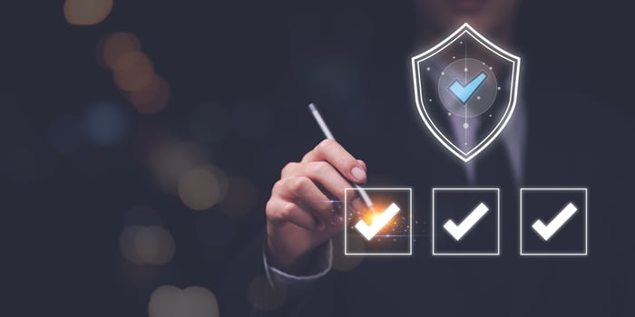 concept of marking survey topics ,checkbox to conduct opinion and quality surveys or satisfaction ,Checklist with checkmarks and checkboxes ,online quality assessment ,answering questionnaires photo