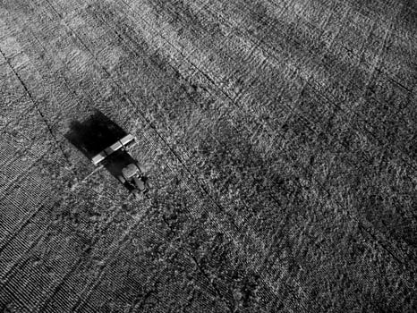 Tractor y maquinaria agricola , sembrando, La Pampa, Argentina photo