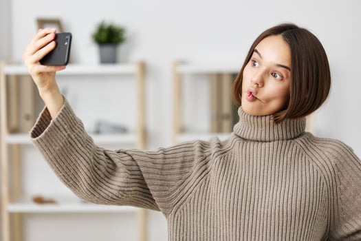 woman mobile phone emotion home selfie photo lady camera blogger smartphone