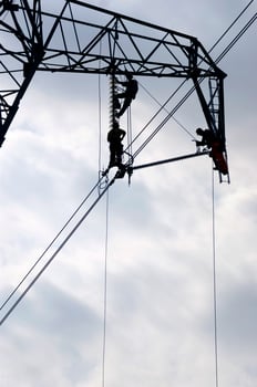 Maintenance of a high voltage pylon photo