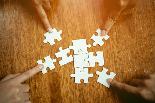 Jigsaw combines the energy of teamwork. The importance of working as a team Join groups to work and complete successful errands. Pieces Keywords in Great Teamwork photo
