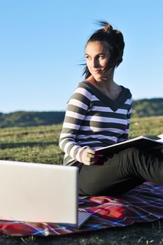 teen girl study outdoor photo