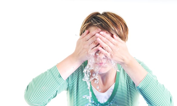 woman face wash photo