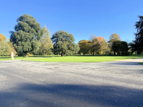 A view of a park in London showing the Autumn Colours photo
