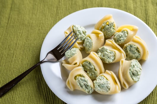 Stuffed lumaconi with cheese photo