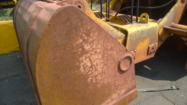 Large buckets for port loaders. Dreglayner, Hydraulic and cable devices for gripping loose material photo