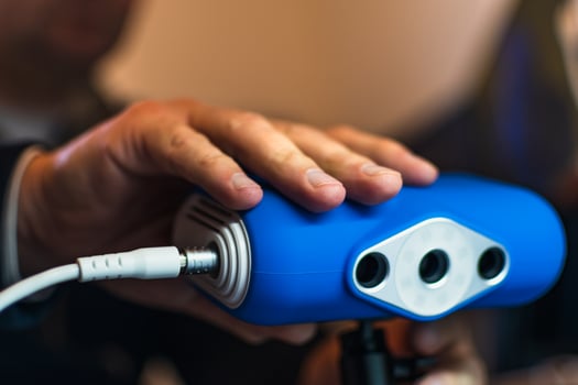 3d scanner to capture three dimensional objects in detail for 3d printing photo