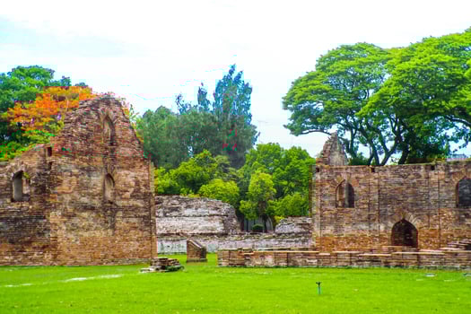 Landscape Historical Park. The ancient temple that presents humans is located in Thailand's Historic City. World Heritage. photo