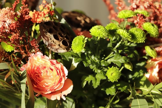 bouquet salmon flowers photo
