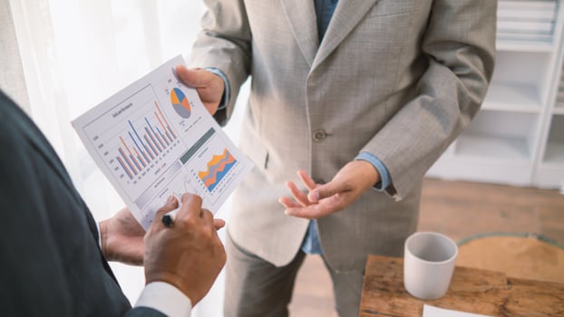 Business advisors attend committee meetings and provide investment advice to investors interested in joining the company and advisors also advise on the benefits and risks of investing. annual meeting photo