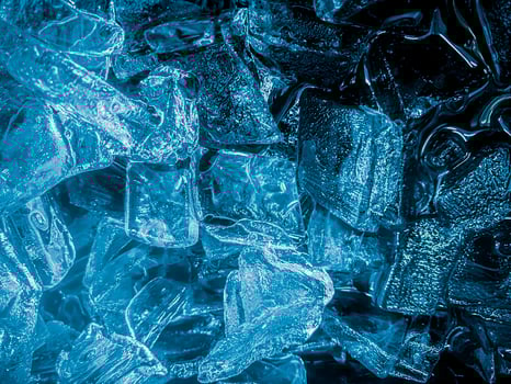 icecubes background,icecubes texture,icecubes wallpaper,ice helps to feel refreshed and cool water from the icecubes helps the water refresh your life and feel good.ice drinks for refreshment business photo