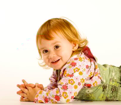 Small girl plays photo
