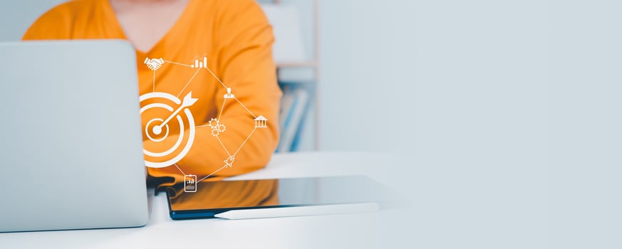 Business woman showing business target planning development leadership and target, investment growth and success development, strategy, finance concept, planning online business marketplace. photo