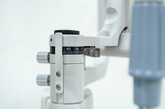Biomicroscope close-up, optical device, vision test photo