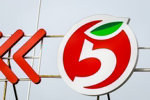 Russia, Kaluga - SEPTEMBER 29, 2020 The logo of the Russian retailer Pyaterochka on the roof. photo