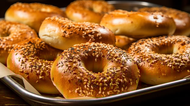 Classic bagels New York-style tray photo