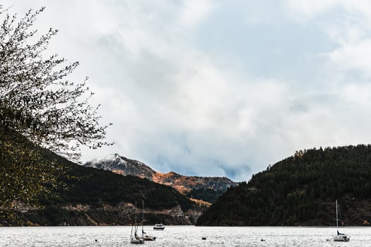 Mountains and lake crowned by the sun photo