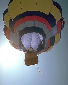 olorful hot air balloons background photo