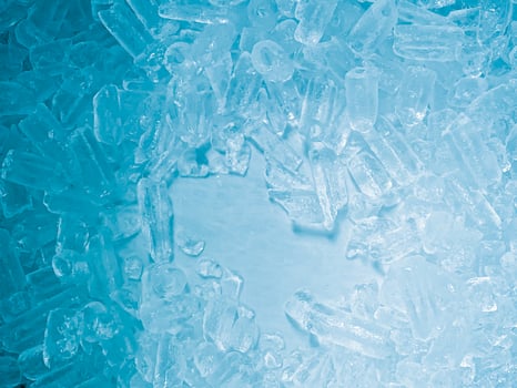 icecubes background,icecubes texture,icecubes wallpaper,ice helps to feel refreshed and cool water from the icecubes helps the water refresh your life and feel good.ice drinks for refreshment business photo
