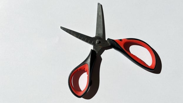 Scissors, this tool is usually used for handicrafts and is sold in supermarkets and photocopiers photo
