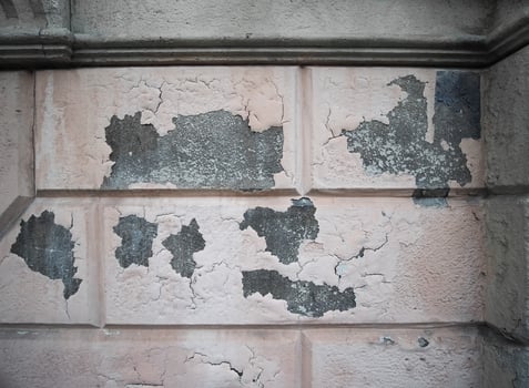 damp moisture on wall photo