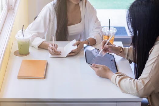 Smooth Focus, group of web designers are working together to develop mobile responsive website with UI UX Front End Designer Previewing. website designers in form of mobile applications with UI UX photo