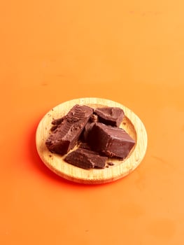 chocolate fat cocoa milk eat dessert ingredient sweet sugar tasty calorie slice product snacks food photo