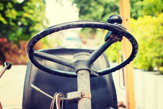A steering wheel on a vehicle photo