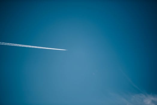 airplane flying in the sky photo