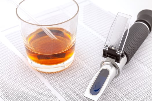 Optical refractometer for measuring alcohol content photo