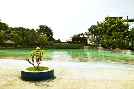 The atmosphere of the wave pool at the water park in Kuningan photo