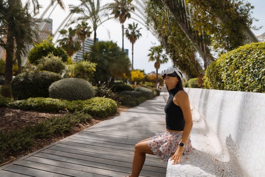 Girl with vr outdoor in Valencia photo