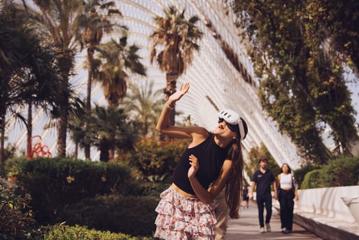 Girl with vr outdoor in Valencia photo