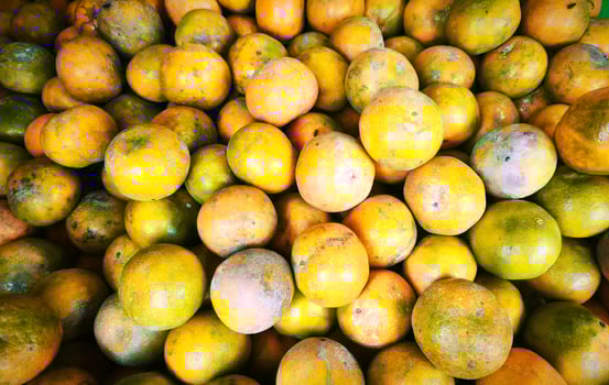 Cool and Fresh Orange Fruits are Widely Spread photo