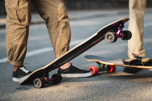 Tricks on the boards. Longboard close-up. photo