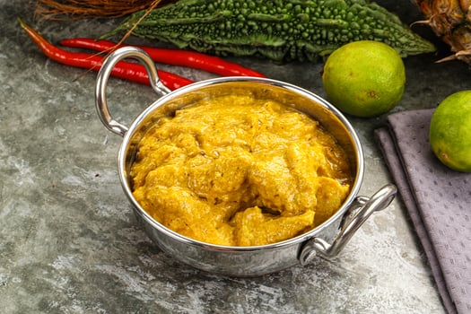 Inchian cuisine - chicken cashew curry photo