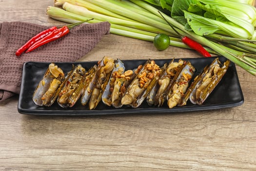 Steamed razor mollusk with lemongrass photo