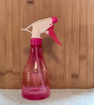 sprayer to spray water when Ironing photo