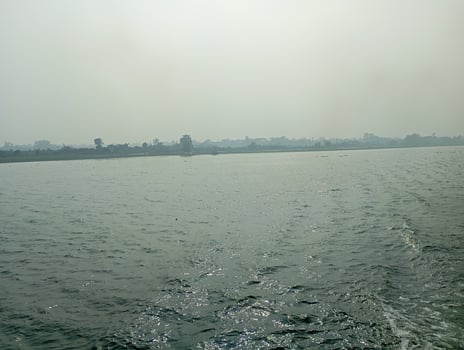a view of the water from the back of a boat photo