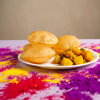 Festive Feasts for Holi Indulge in Traditional and Delicious Indian Foods Holi Party Food photo