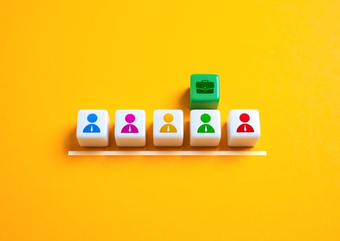 Offer a job to a candidate. Distribution of mandates for management positions and legislative bodies. Hiring practices, leadership roles, and distribution of mandates in legislative bodies. photo