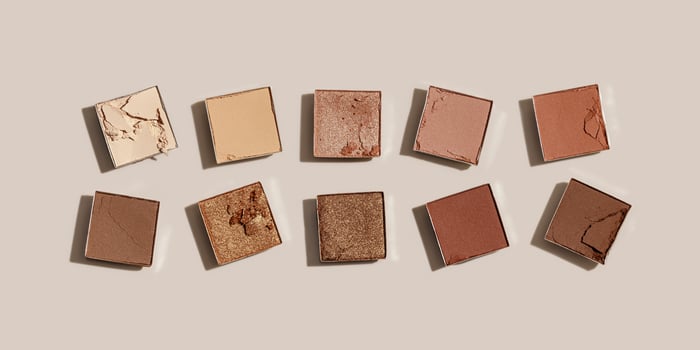 Natural colored eye shadow makeup palette, beige color gradient set of crushed face powder swatches. Woman cosmetic and beauty product, aesthetic cosmetics beauty pattern nude shades, banner photo