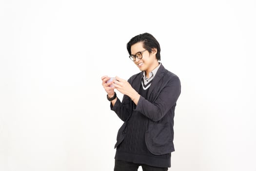 A man in glasses is holding a cell phone photo