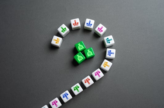 Investors and deposits. Analyze risks, interest rates, and economic conditions to optimize savings, assets, and portfolio diversification. photo