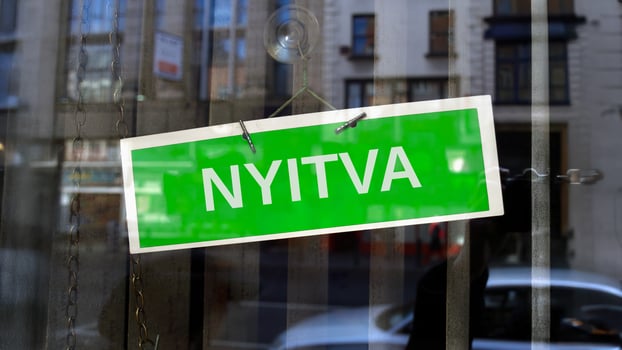 open sign in Hungarian photo