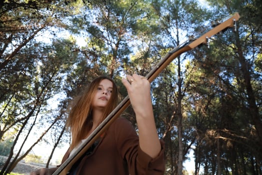 The Bass Instrument In The Countryside In Summer Outdoor photo