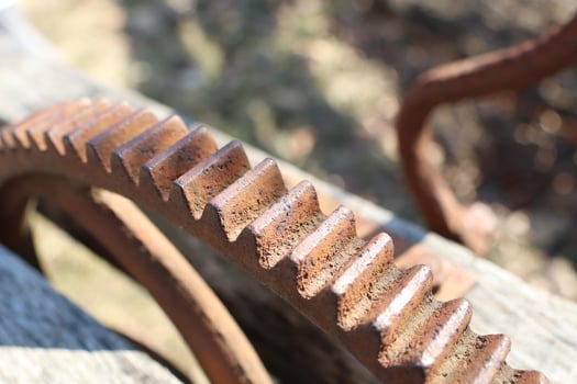 Rusty Gear in Nature A Captivating Vintage Industrial Detail Showcasing Timeless Craftsmanship photo