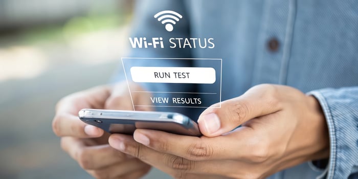 Wifi status on mobile phone photo
