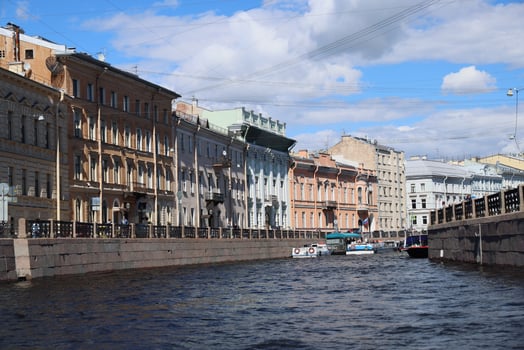 Discover the Charming Canals of the Historic City that are rich in culture and beauty photo